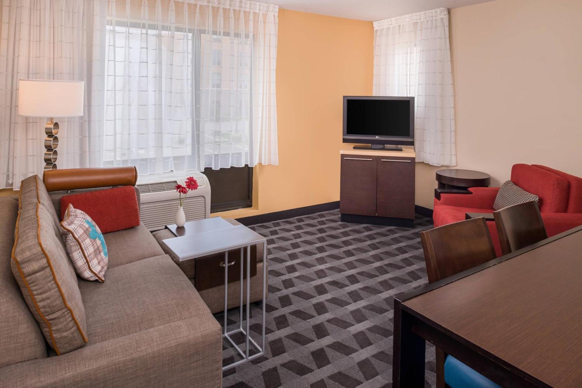 Towneplace Suites Хантингтон Экстерьер фото