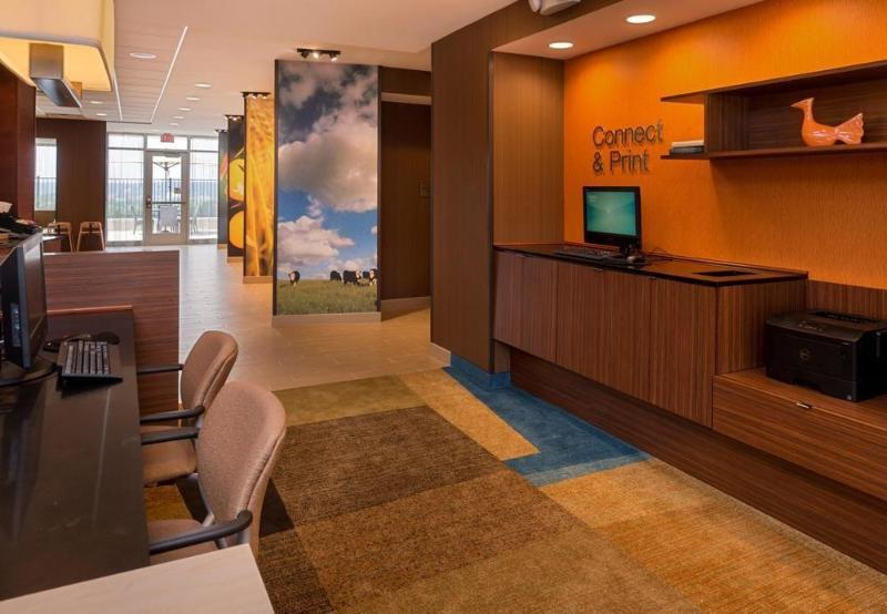 Towneplace Suites Хантингтон Экстерьер фото